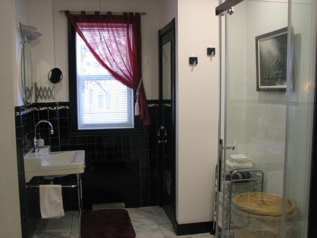 Magnolia B&B Granby Bagian luar foto