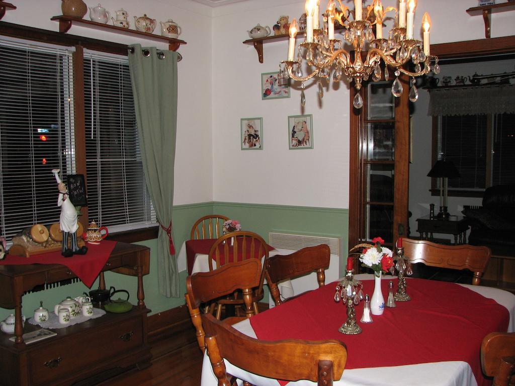 Magnolia B&B Granby Bagian luar foto