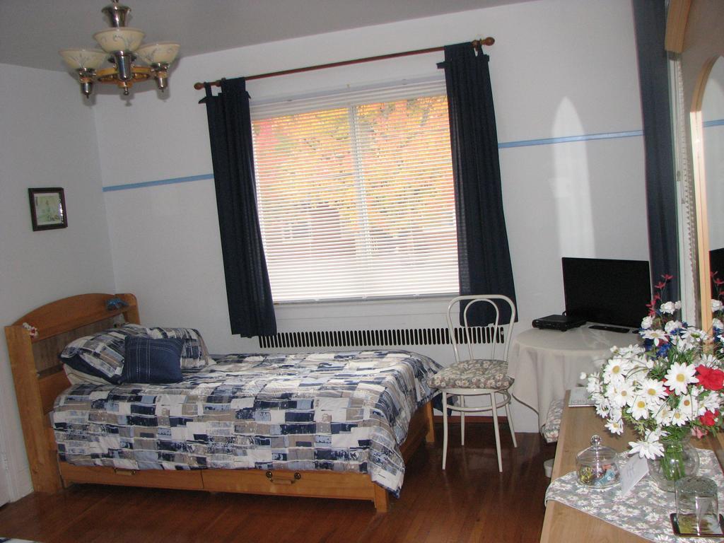 Magnolia B&B Granby Bagian luar foto